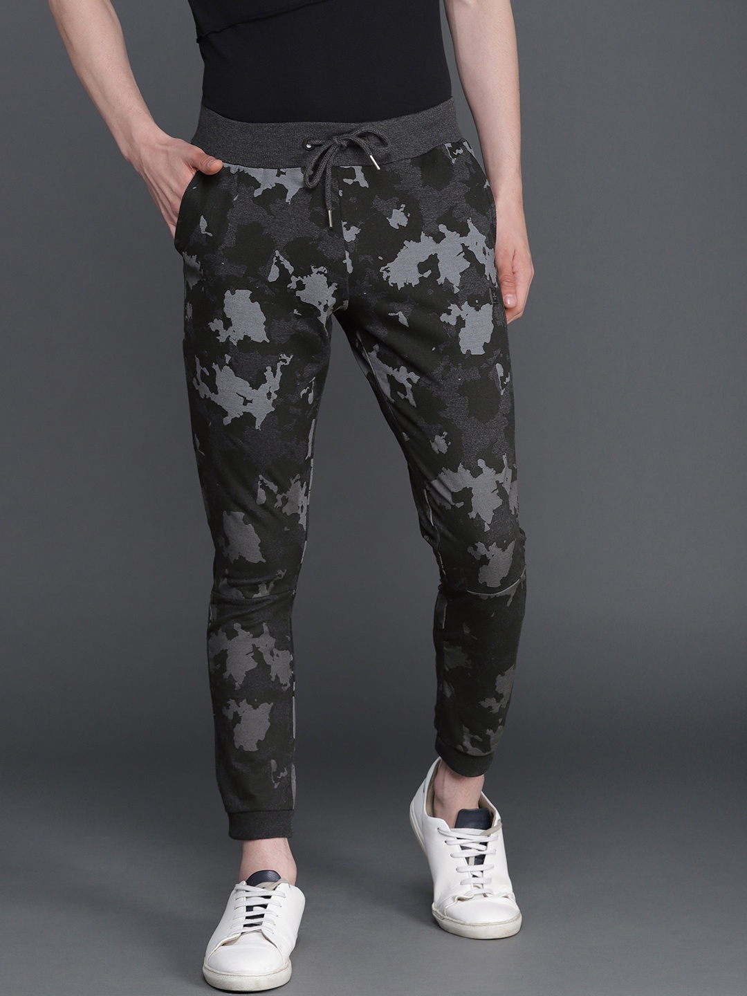 

WROGN Men Black & Grey Camouflage Printed Slim Fit Joggers