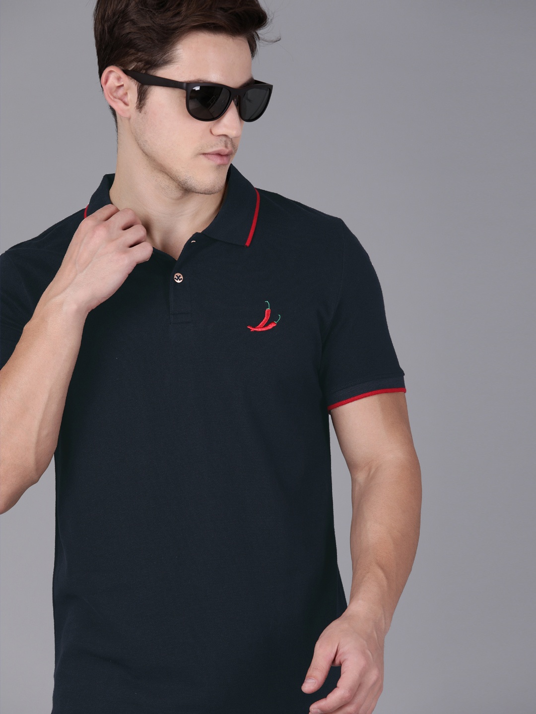 

WROGN Men Navy Blue Slim Fit Solid Polo Collar Pure Cotton T-shirt