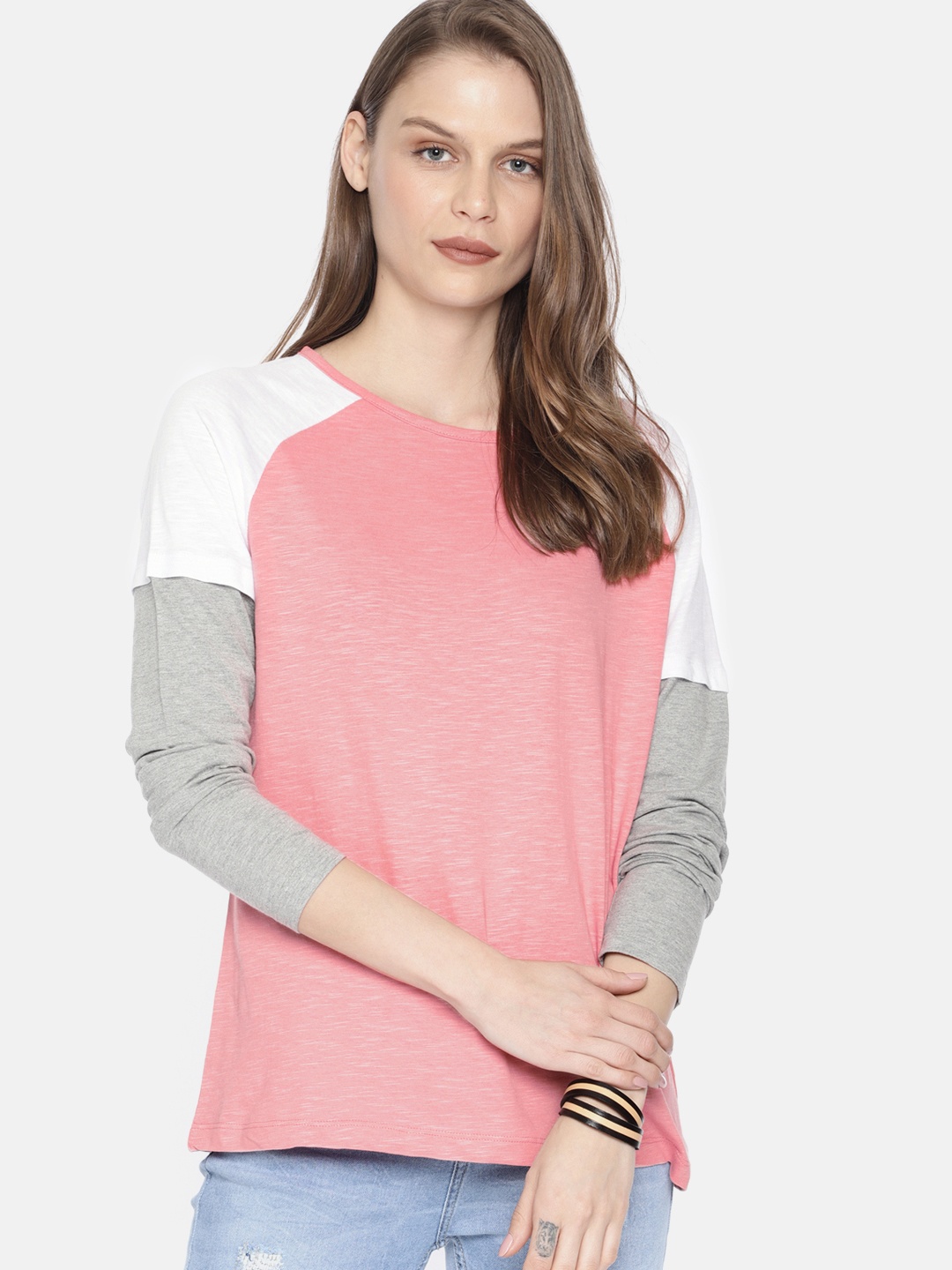 

The Roadster Lifestyle Co Women Pink Solid Round Neck Pure Cotton T-shirt