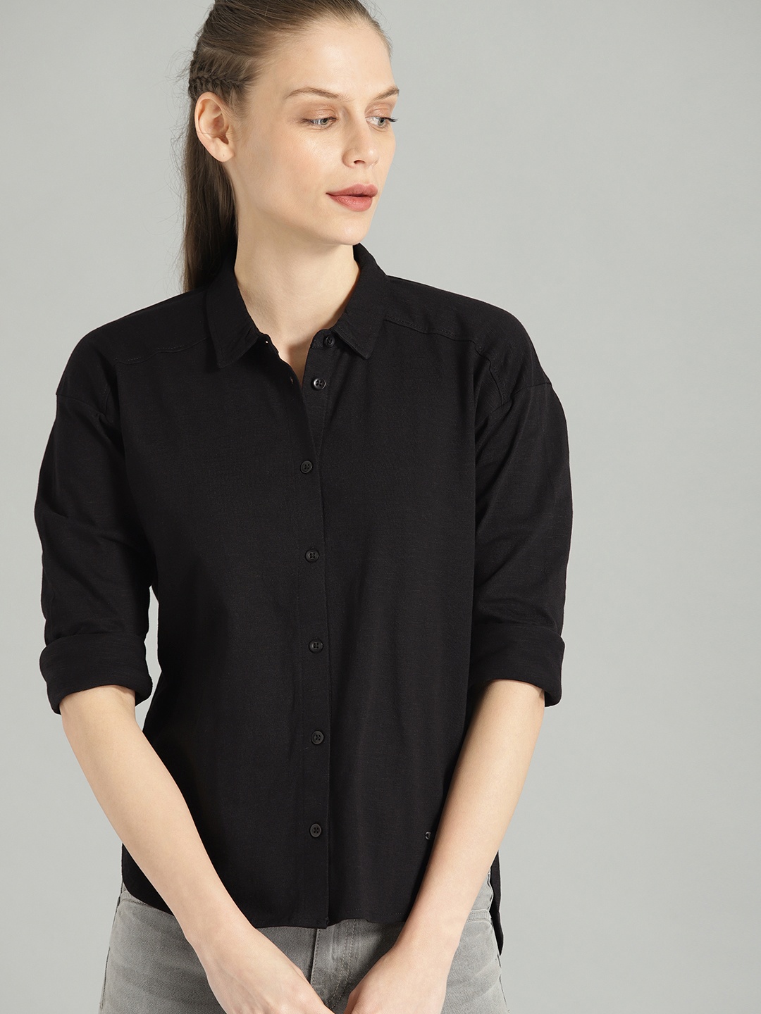 

The Roadster Lifestyle Co Women Black Regular Fit Solid Casual Shirt