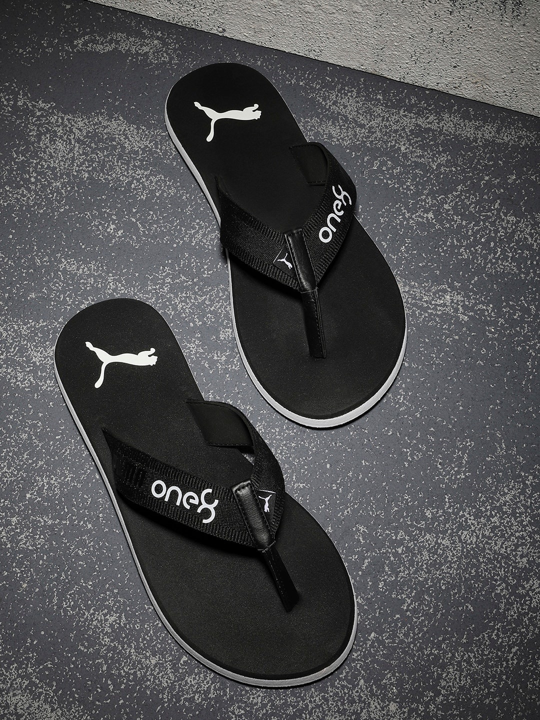 

one8 x PUMA Men Black Solid Breeze GU One8 Thong Flip-Flops