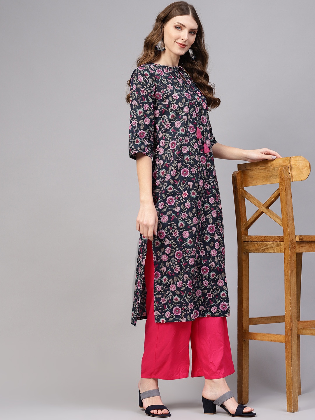 

AASI - HOUSE OF NAYO Women Navy Blue & Pink Floral Printed Straight Kurta