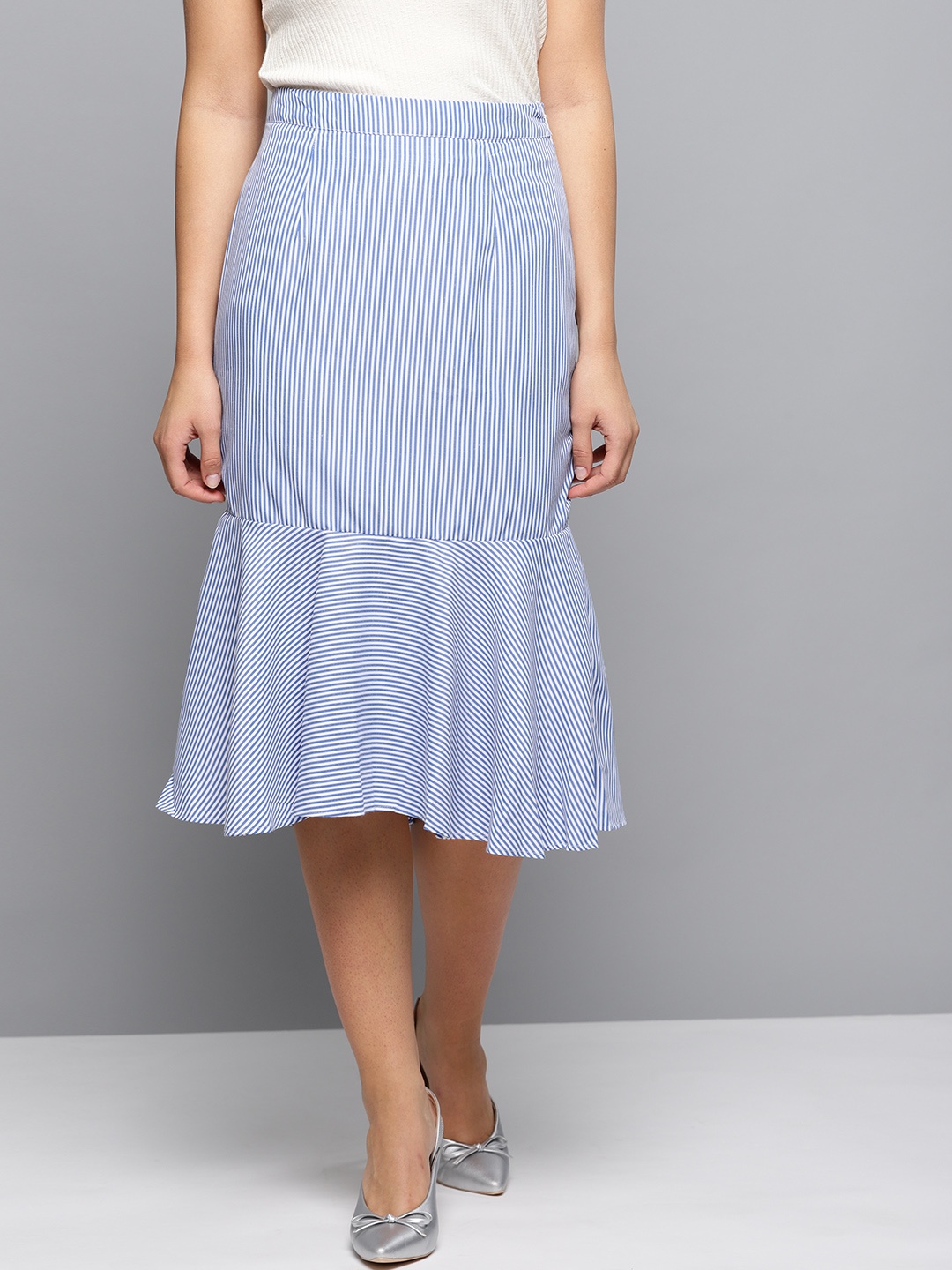 

Orchid Blues Women Blue & White Striped Midi Trumpet Skirt