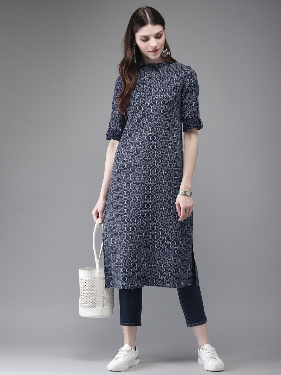 

Anouk Women Navy Blue & White Printed Straight Kurta