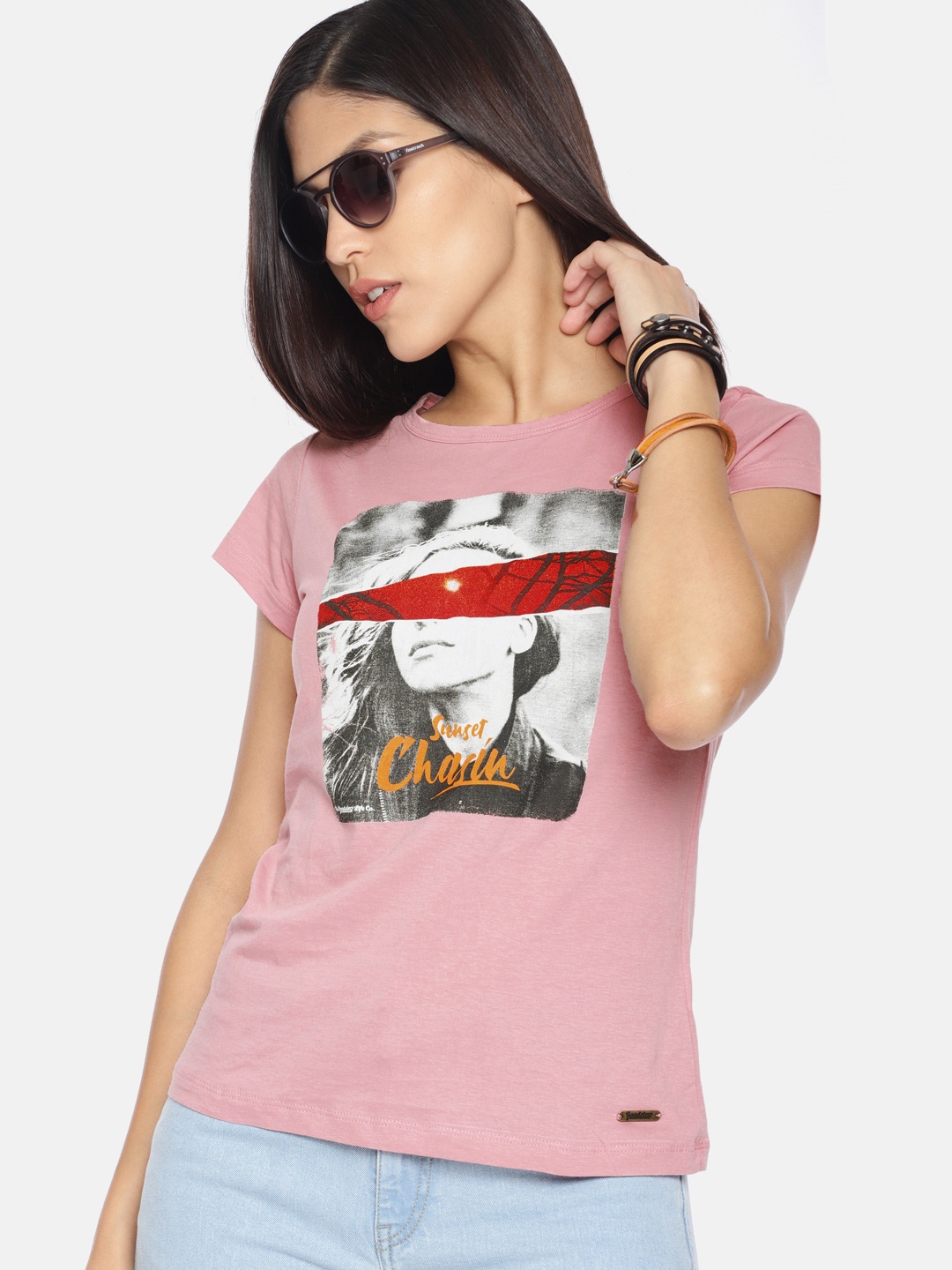 

The Roadster Lifestyle Co Women Coral Pink Printed Round Neck Pure Cotton T-shirt