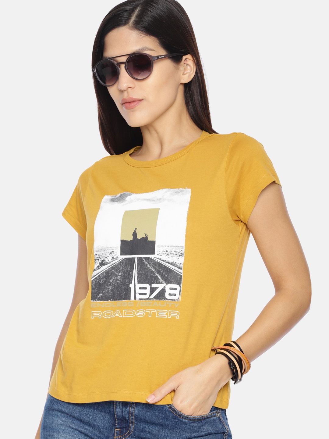 

The Roadster Lifestyle Co Women Mustard Yellow Printed Round Neck Pure Cotton T-shirt