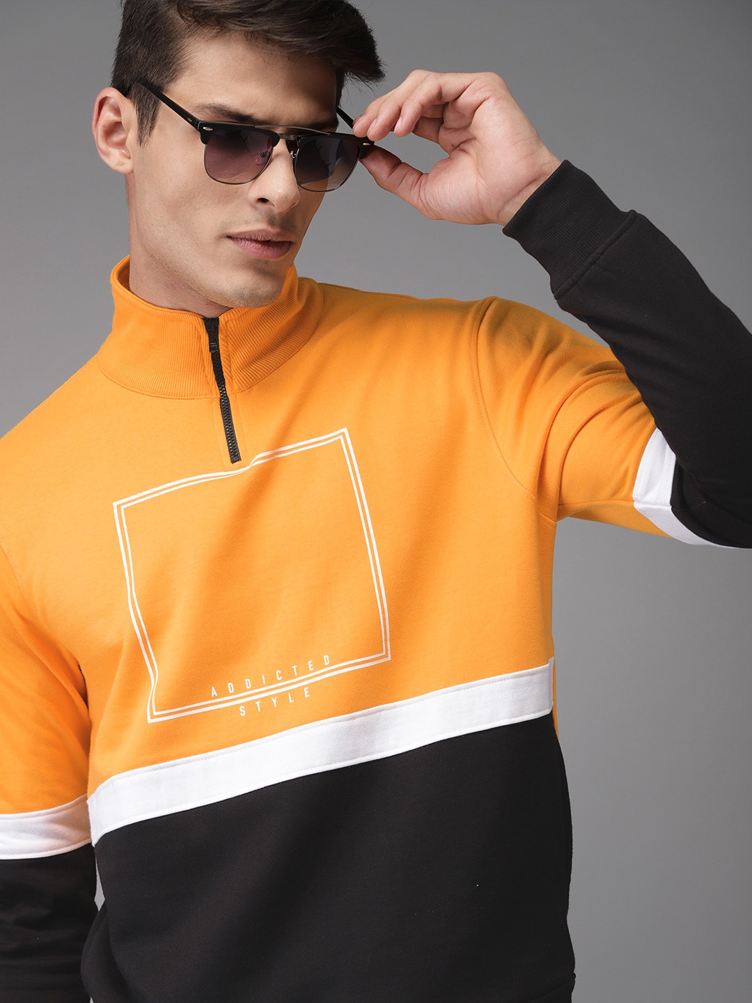 

HERE&NOW Men Yellow & Black Colourblocked Sweatshirt