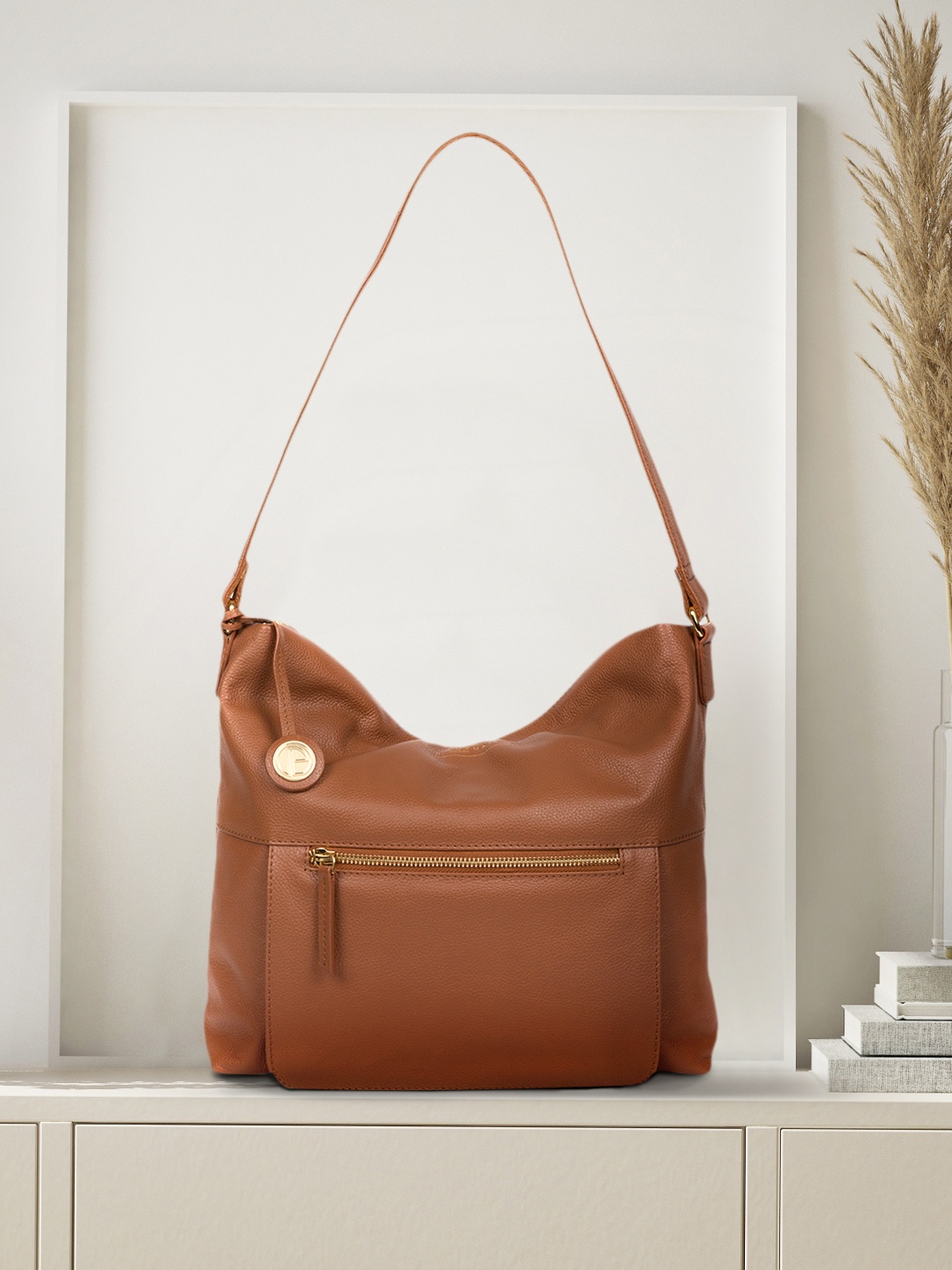 

PURE LUXURIES LONDON Women Tan Brown Solid Genuine Leather Tenley Sling Bag