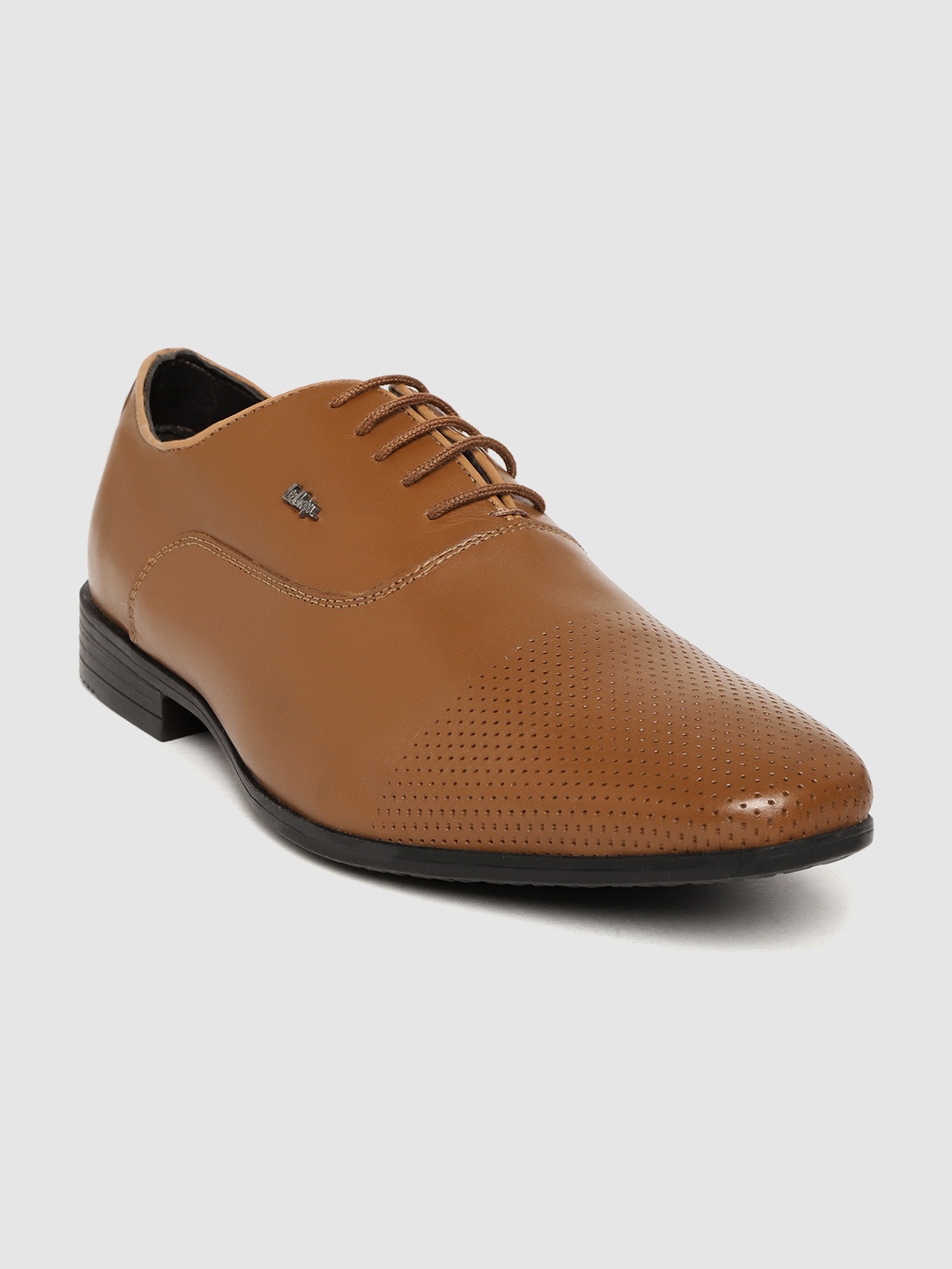 

Lee Cooper Men Tan Brown Perforated Formal Leather Oxfords