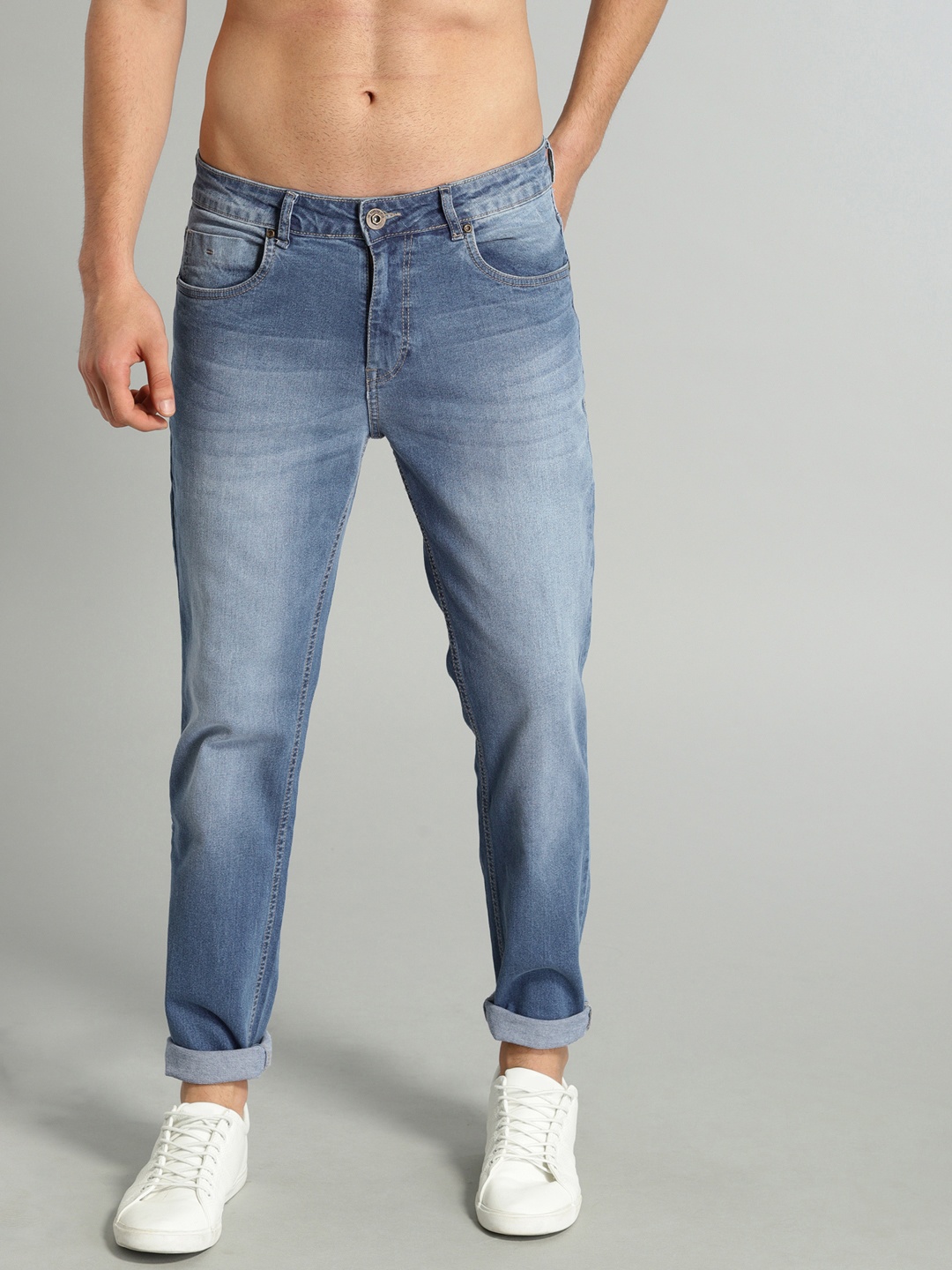 

The Roadster Lifestyle Co Men Blue Slim Fit Mid-Rise Clean Look Stretchable Jeans