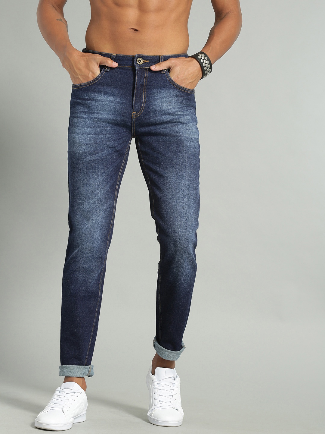 

The Roadster Lifestyle Co Men Blue Slim Tapered Fit Mid-Rise Clean Look Stretchable Jeans