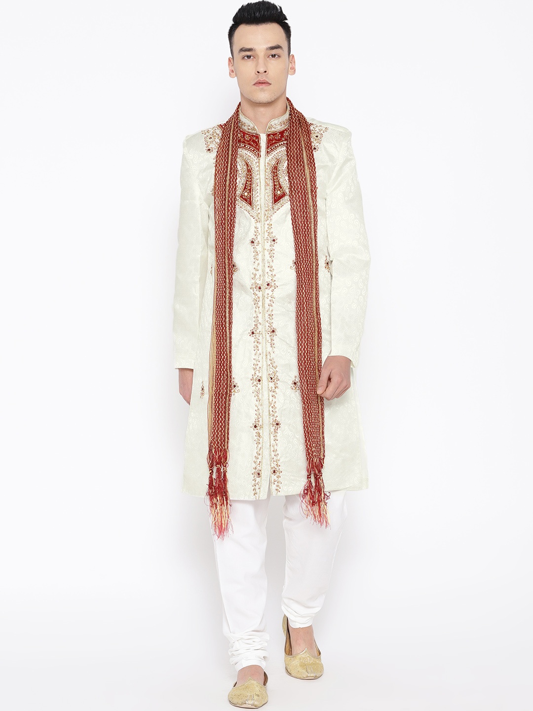 

SG LEMAN Men Cream-Coloured & White Self-Design Sherwani