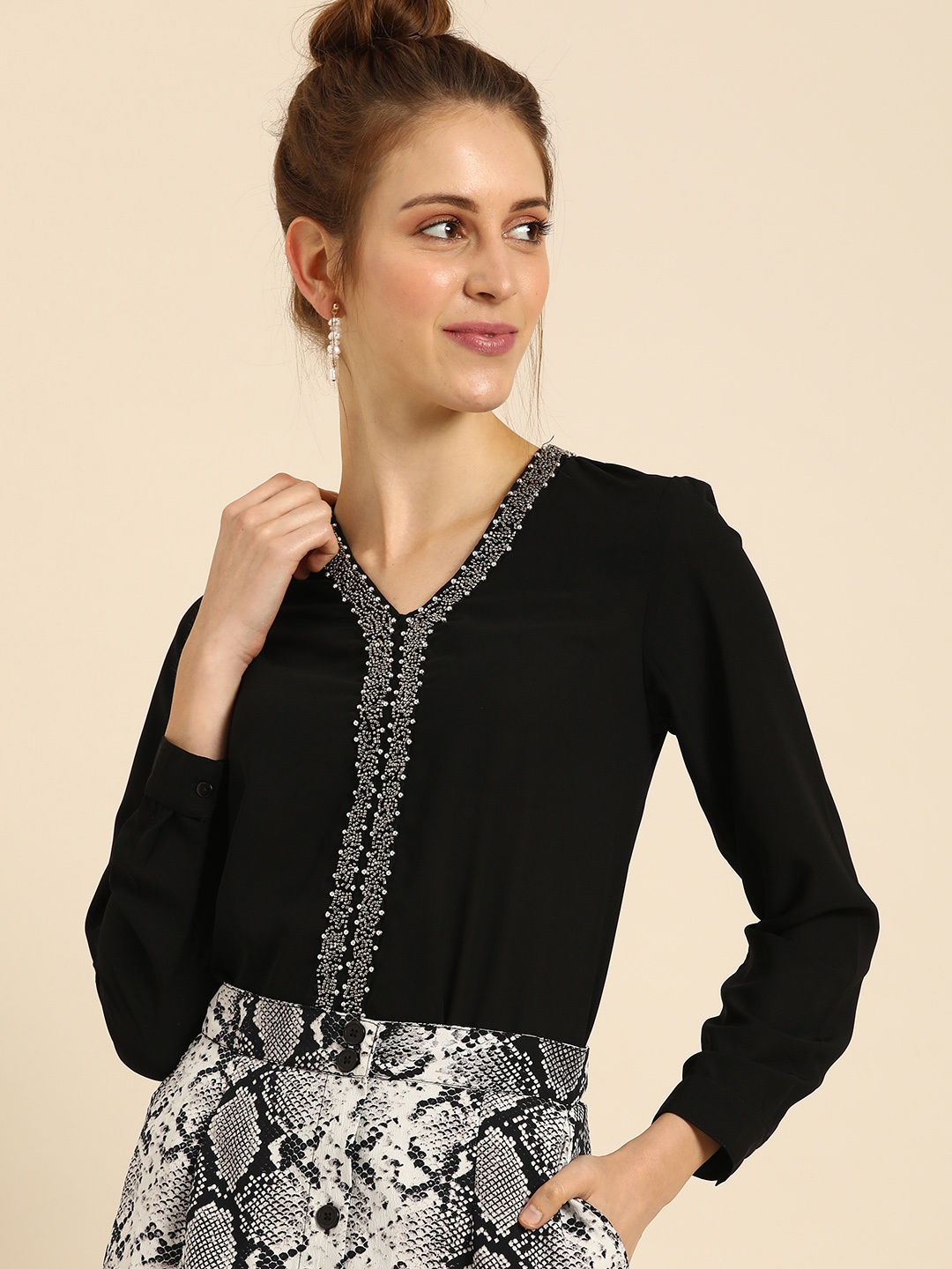 

DressBerry Women Black Embellished Top