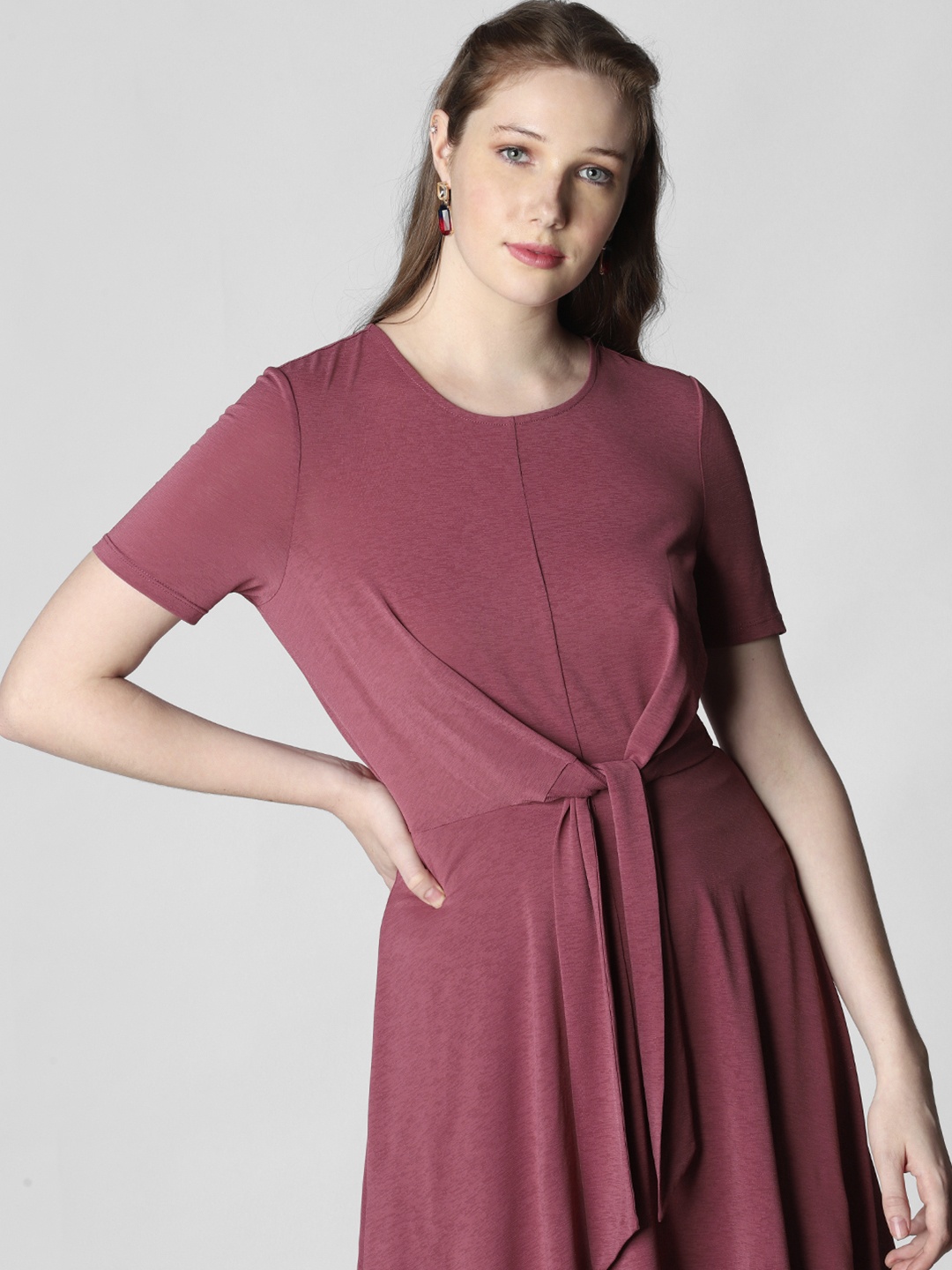 

Vero Moda Women Solid Pink Fit and Flare Dress