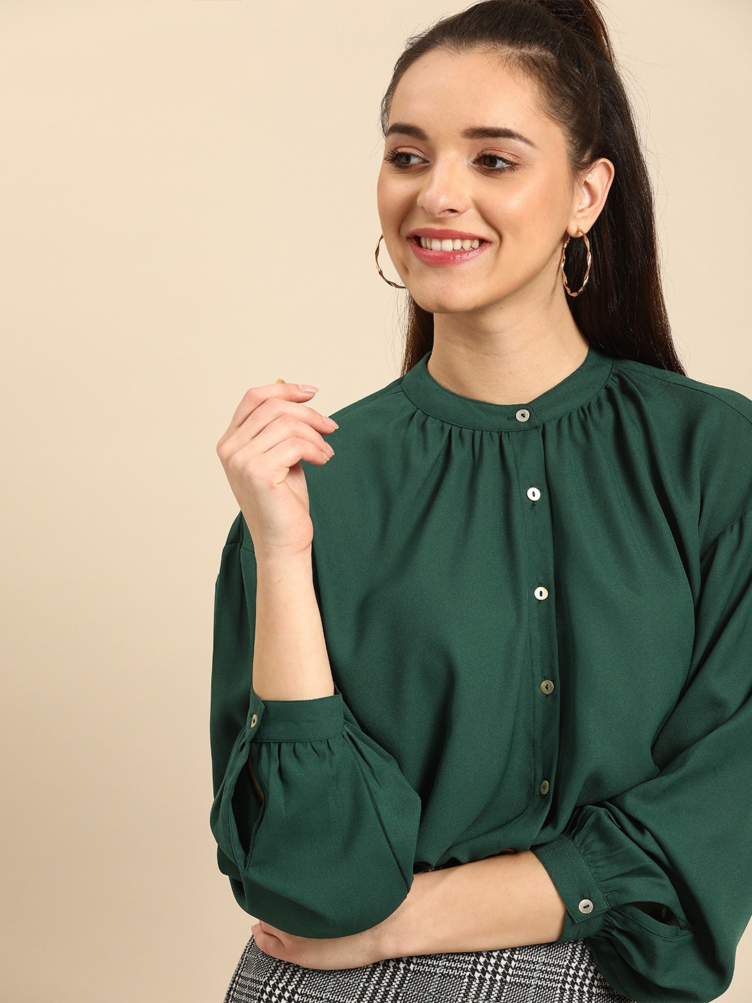 

DressBerry Women Green Regular Fit Solid Casual Shirt