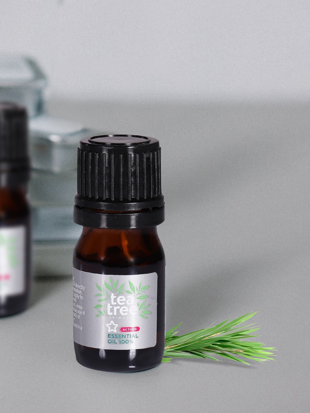 

Superdrug Unisex Tea Tree Essential Oil 5 ml, Green