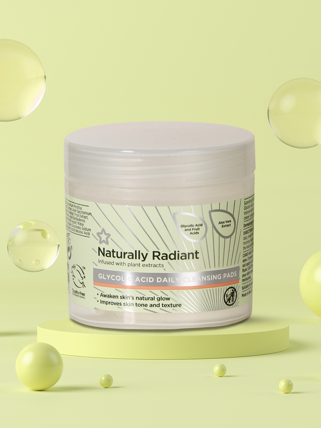 

Superdrug Unisex Naturally Radiant Glycolic Acid Daily Cleansing Pads, Green