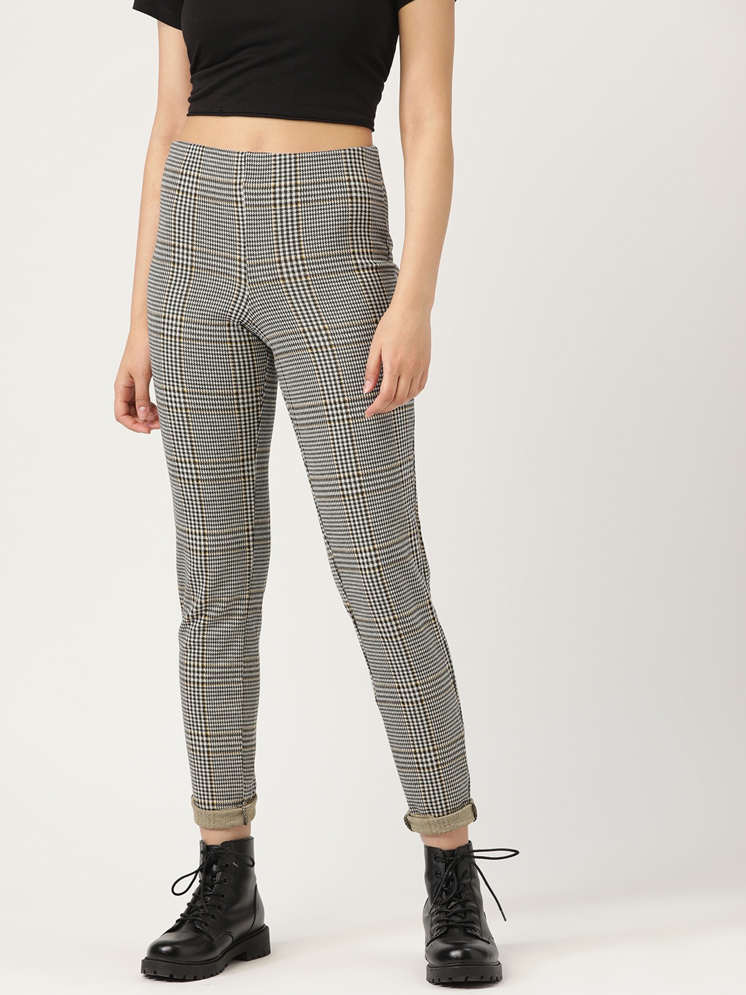 

MANGO Women Black & Off-White Checked Jeggings