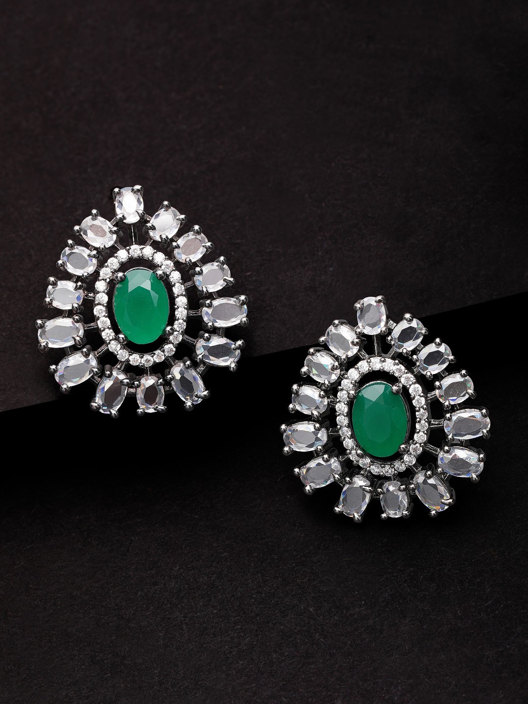 

Rubans Silver-Toned & Green Contemporary Studs