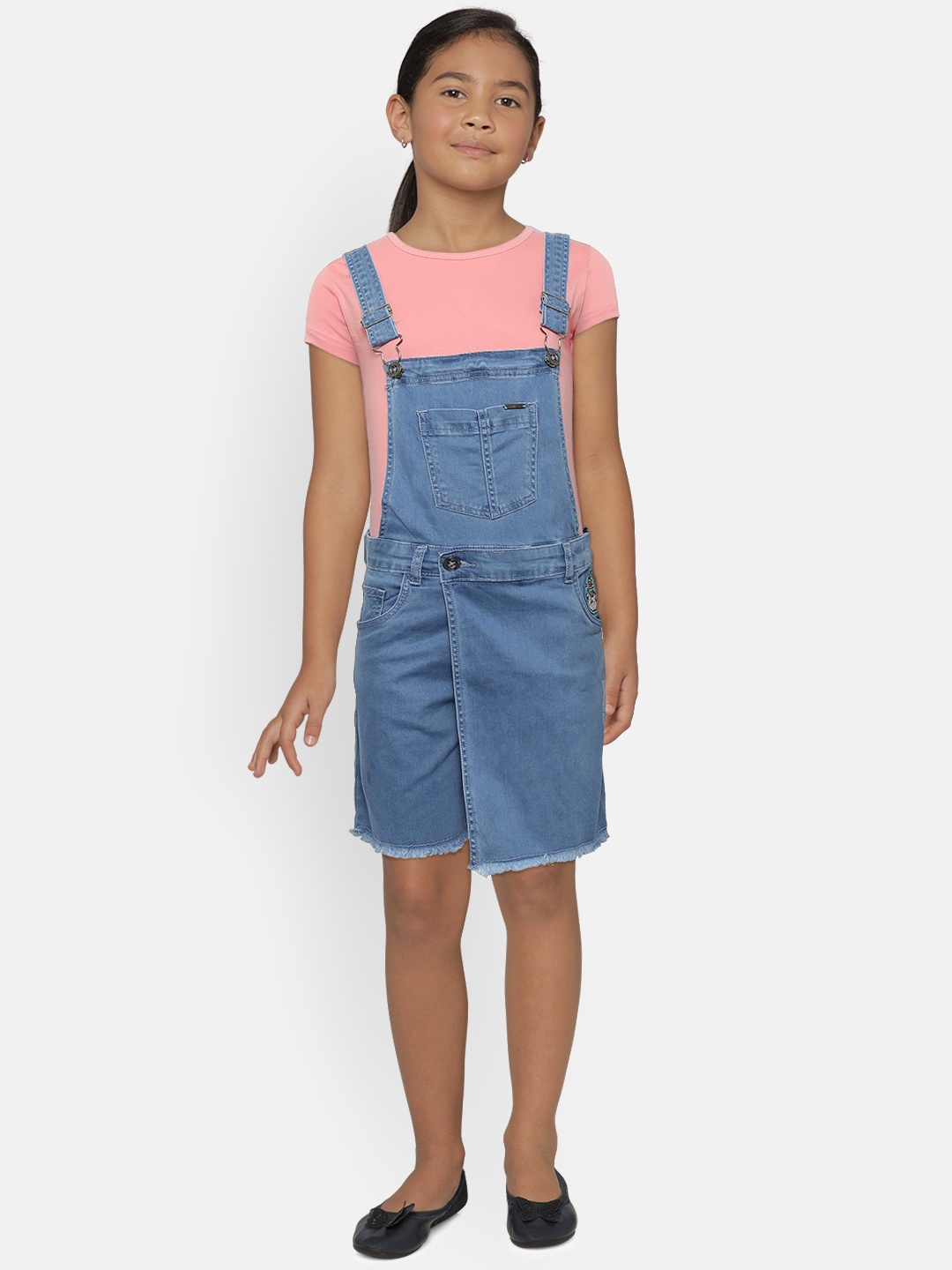

Gini and Jony Girls Pink & Blue Solid T-shirt with Dungarees