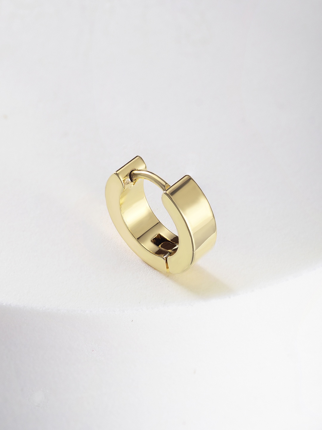 

Peora Men Gold-Toned Contemporary Studs