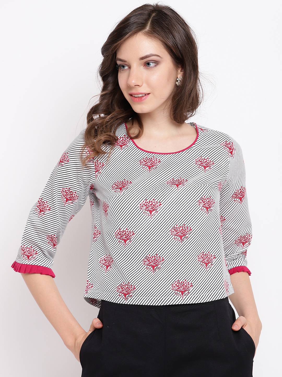 

Rangriti Women White & Black Striped Top