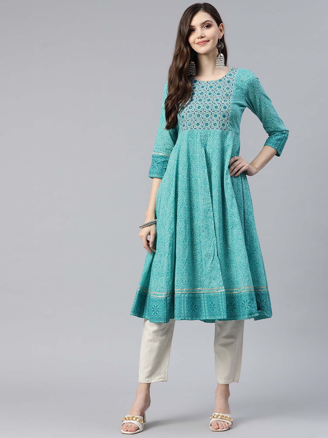 

Rangriti Women Pure Cotton Bandhani Printed Anarkali Kurta, Green