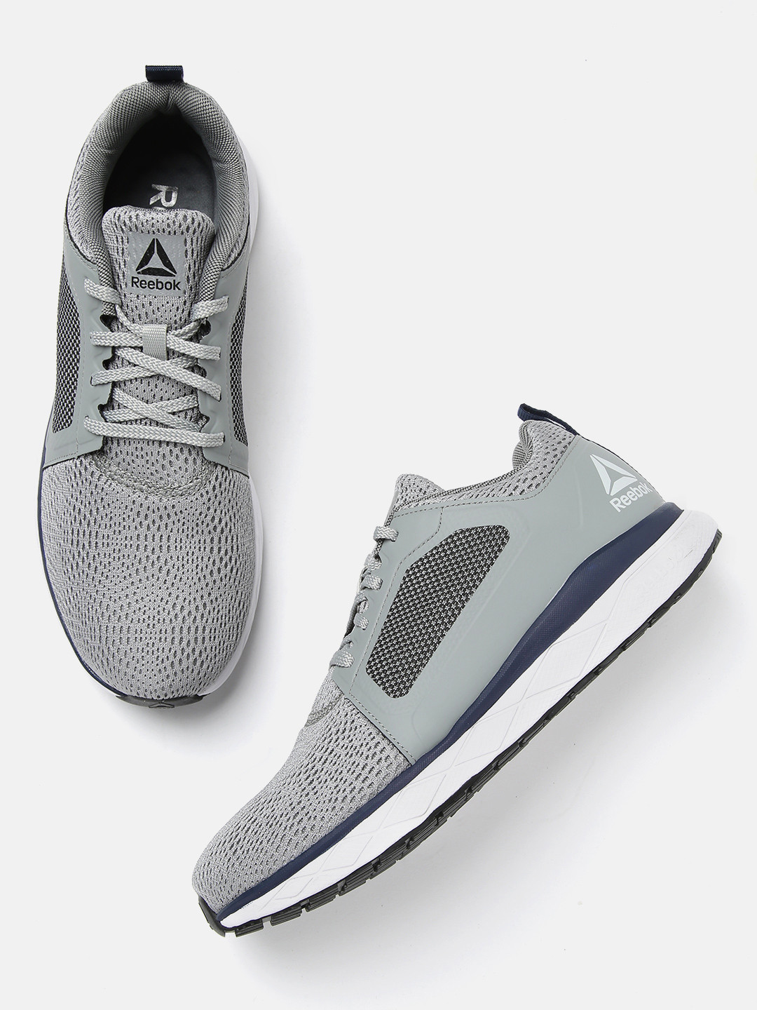 

Reebok Men Grey Woven Design Drift Ace LP Running Shoes