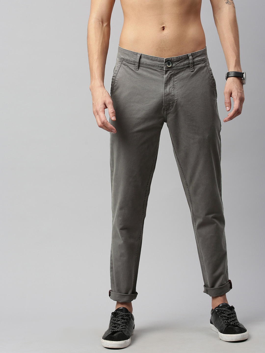 

The Roadster Lifestyle Co Men Grey Regular Fit Self Design Herringbone Regular Trousers