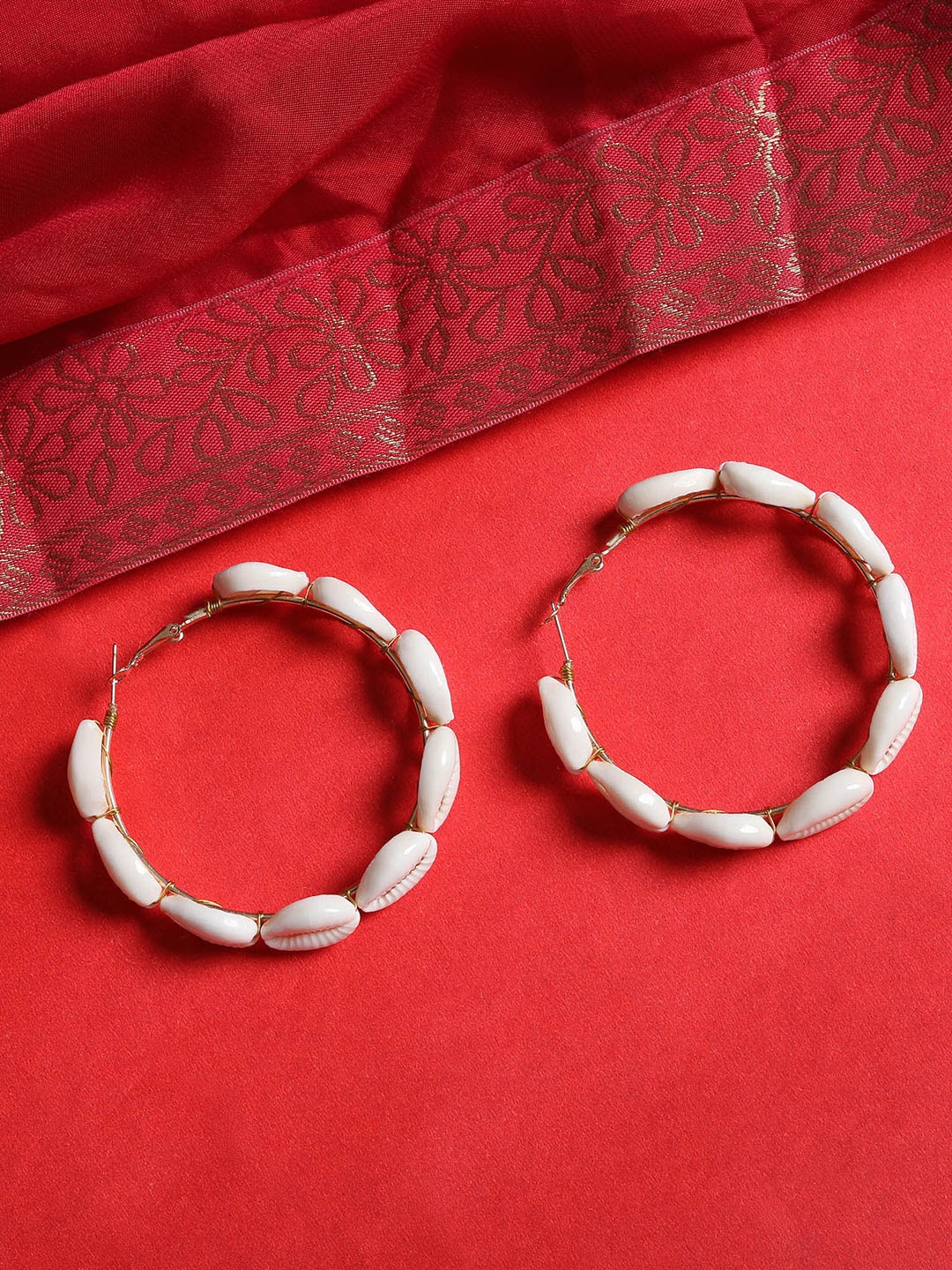 

Blueberry White Gold-Plated Sea-Shell Detail Handcrafted Circular Hoop Earrings