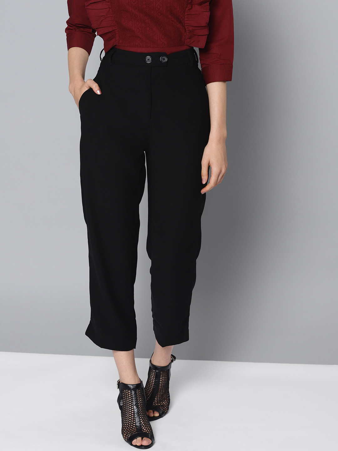 

STREET 9 Women Black Solid Cropped Trousers