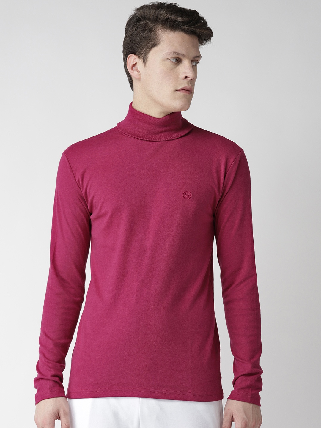 

Chkokko Men Magenta Solid High Neck T-shirt