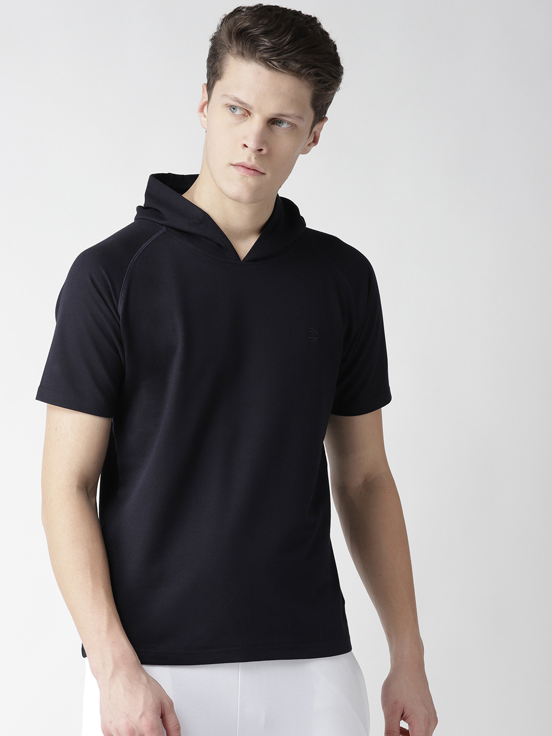 

Chkokko Men Navy Blue Solid Hooded Running T-shirt