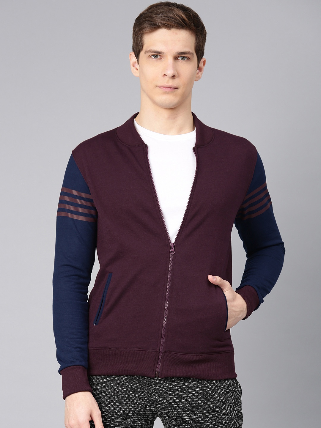 

Maniac Men Burgundy Solid Sweatshirt