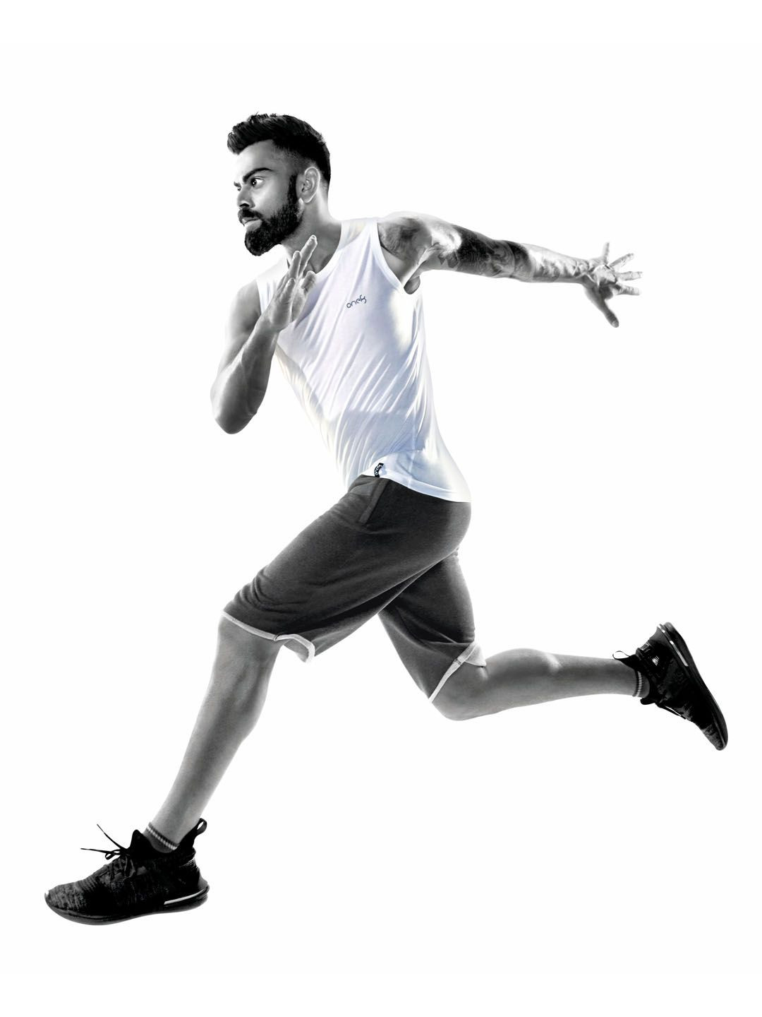 

one8 by Virat Kohli Men White Ultra Light Solid Innerwear Vest 108