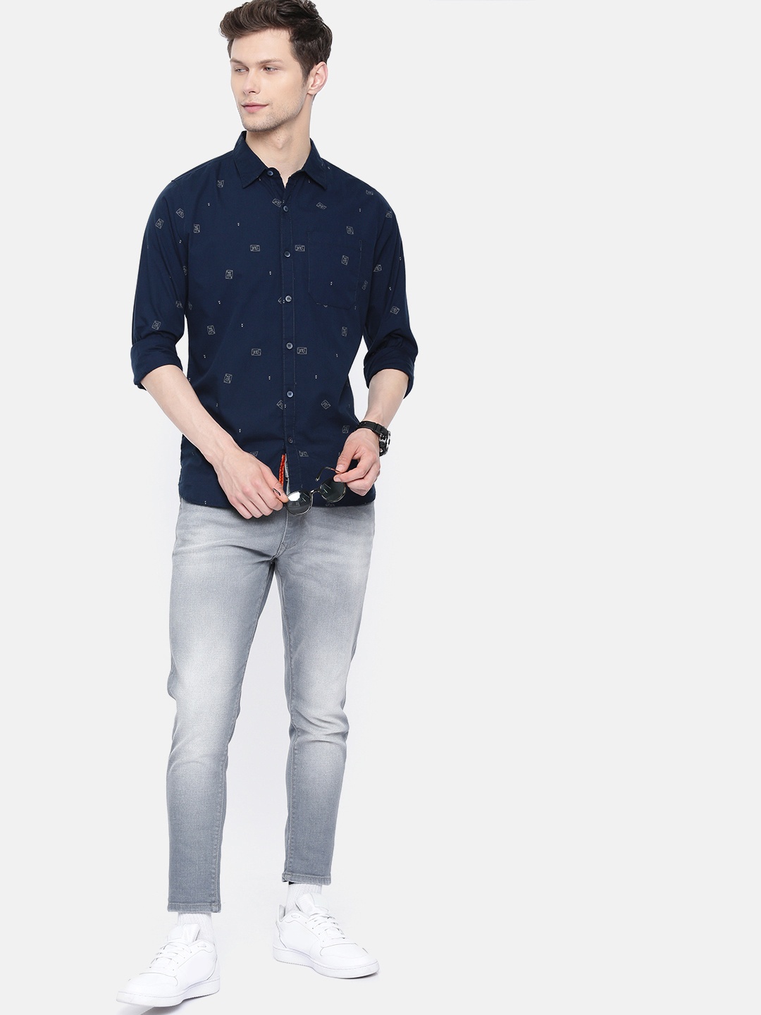 

SINGLE Men Navy Blue Slim Fit Printed Casual Shirt