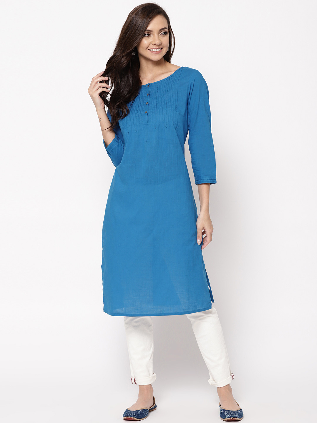 

Fabindia Women Blue Solid Straight Kurta