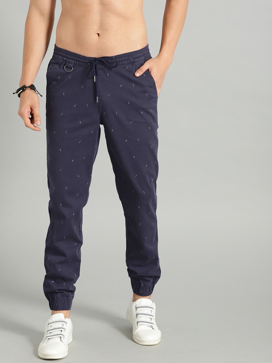 

The Roadster Lifestyle Co Men Navy Blue Printed Joggers