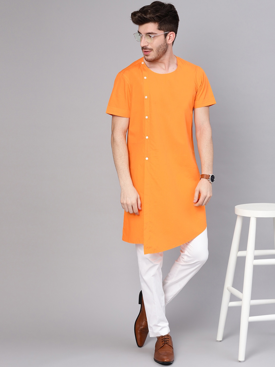 

See Designs Men Orange Solid Straight Kurta