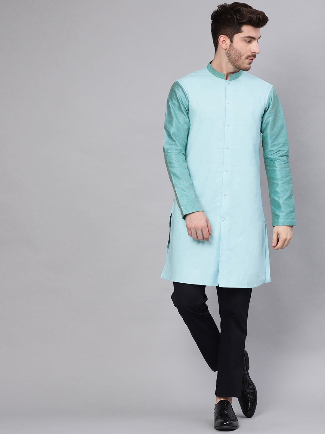 

See Designs Men Blue Solid Straight Kurta