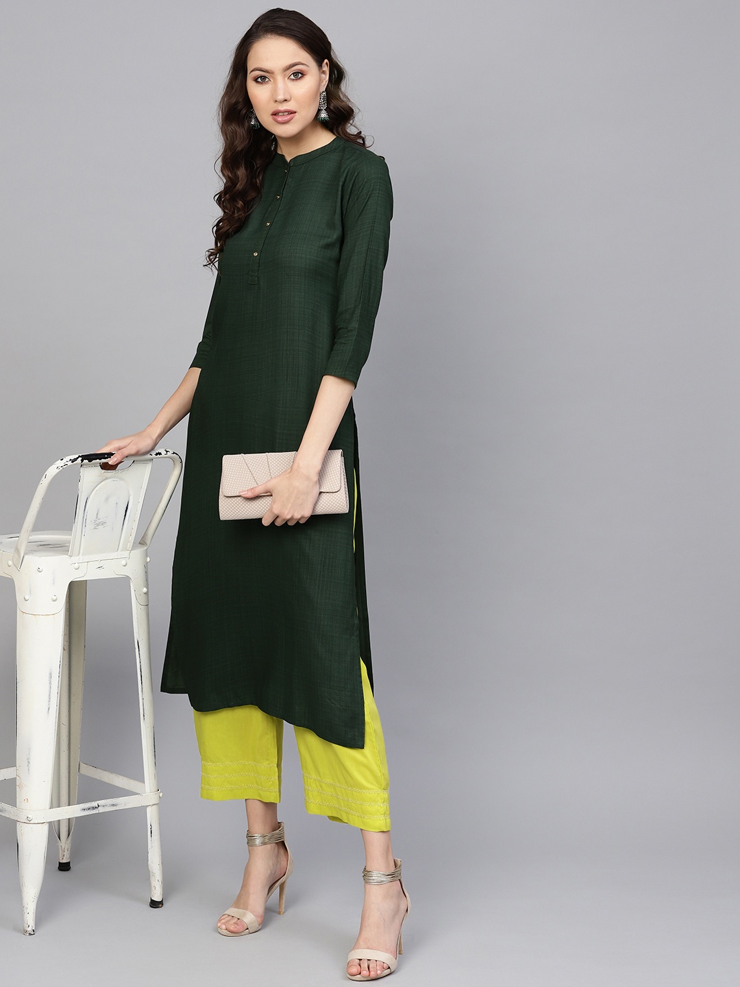 

Indo Era Women Green Self-Checked Straight Kurta