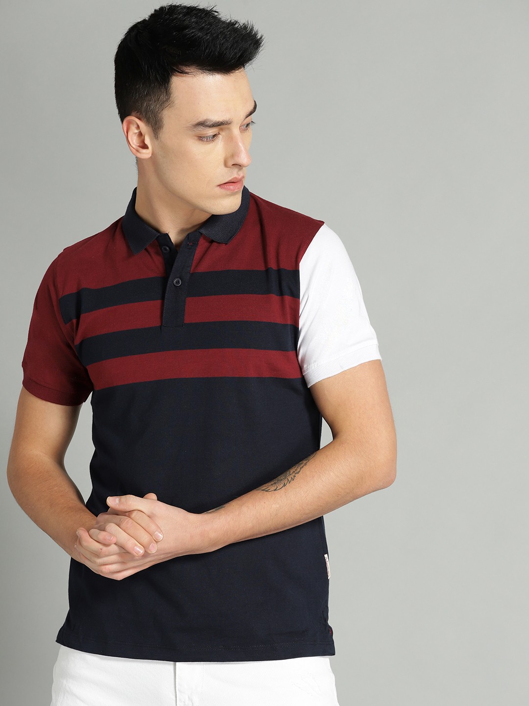 

Roadster Men Navy Maroon Striped Detail Polo Collar Pure Cotton T-shirt, Navy blue