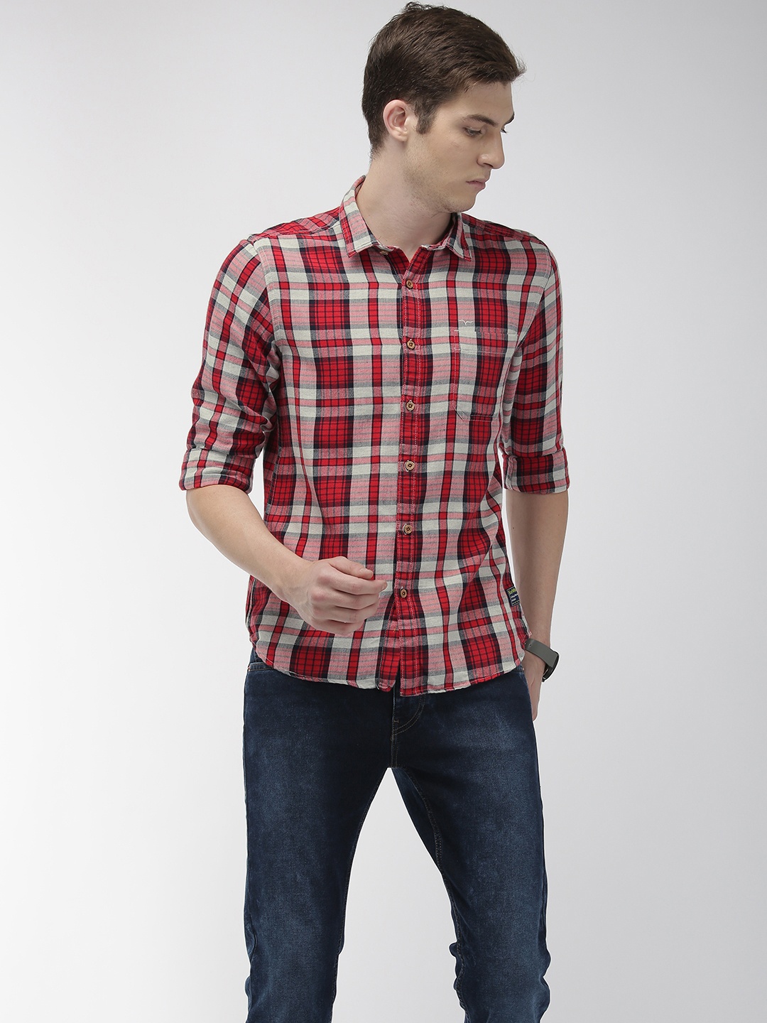 

Flying Machine Men Red & White Slim Fit Checked Casual Shirt