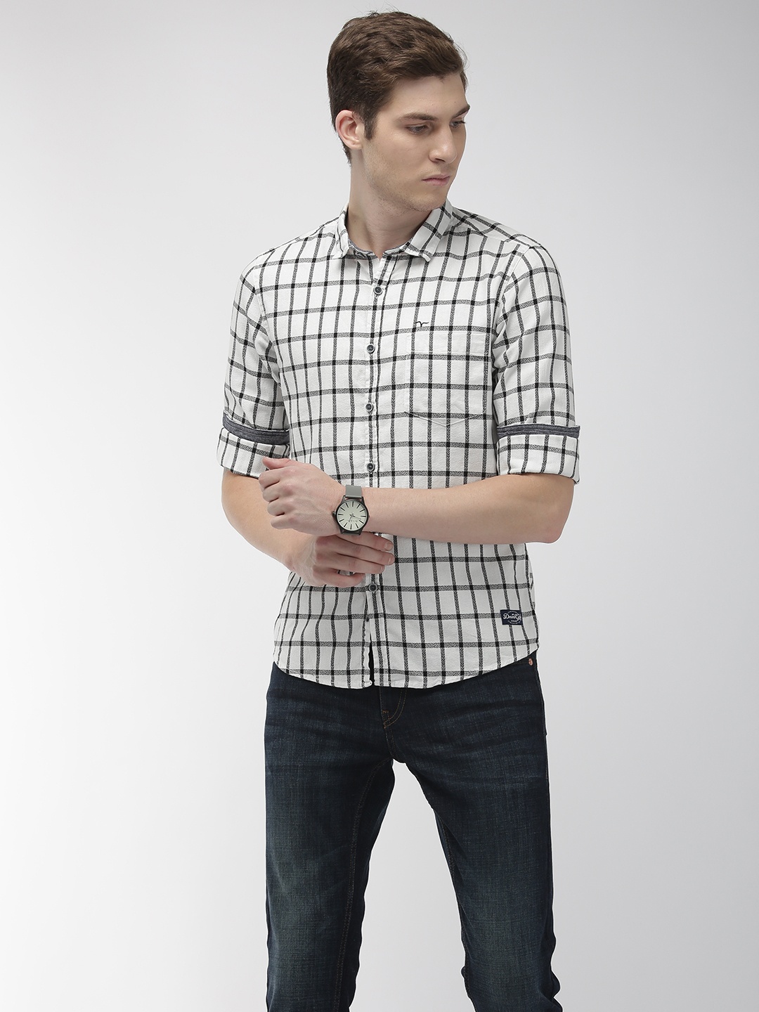 

Flying Machine Men White & Black Slim Fit Checked Casual Shirt