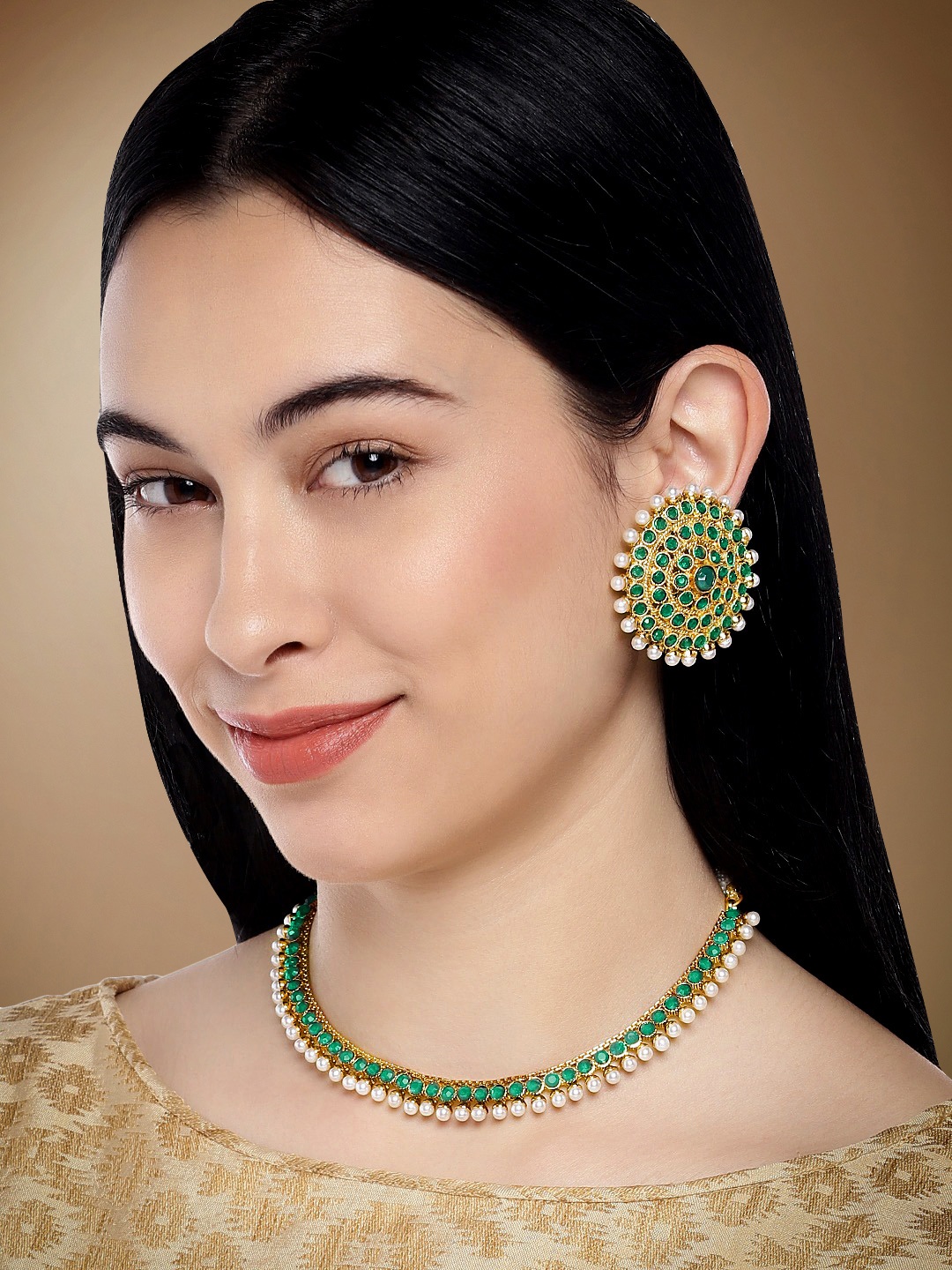 

Peora Gold-Plated & Green Stone Studded Jewellery Set