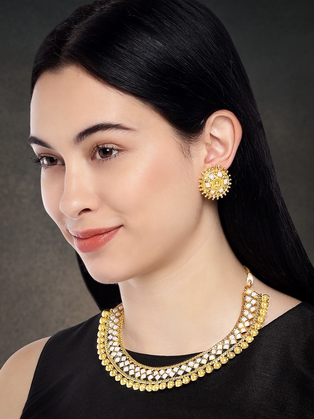 

Peora 18K Gold-Plated Jewellery Set with Pearls