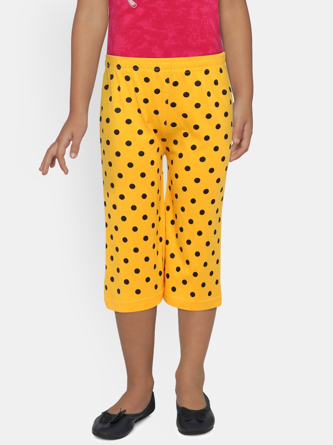 

SINI MINI Girls Yellow & Black Printed Regular Fit Capris