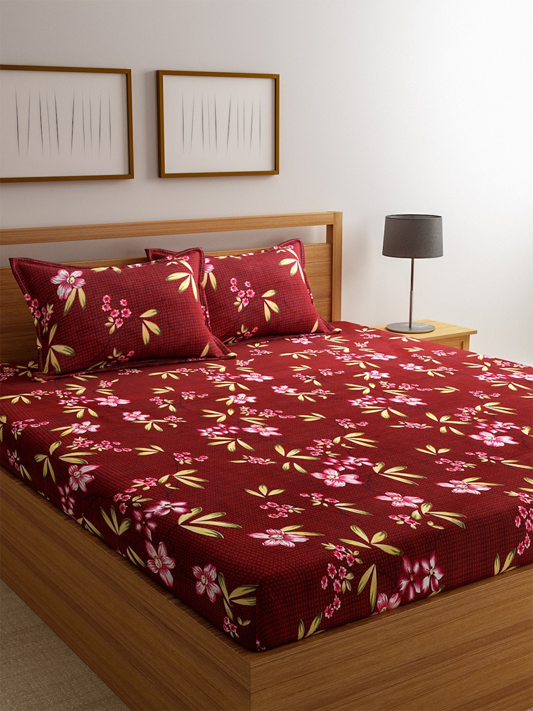 

ROMEE Maroon Floral 144 TC Microfiber Queen Bedsheet with 2 Pillow Covers