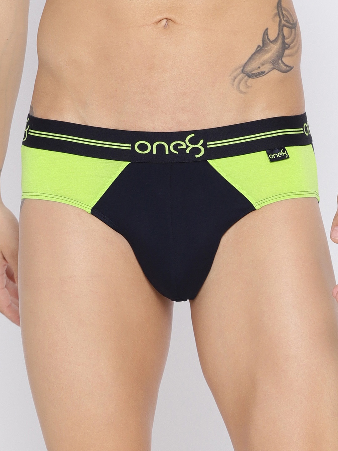 

one8 by Virat Kohli Men Navy & Fluorescent Green Colourblocked Cotton Stretch Briefs 204, Navy blue