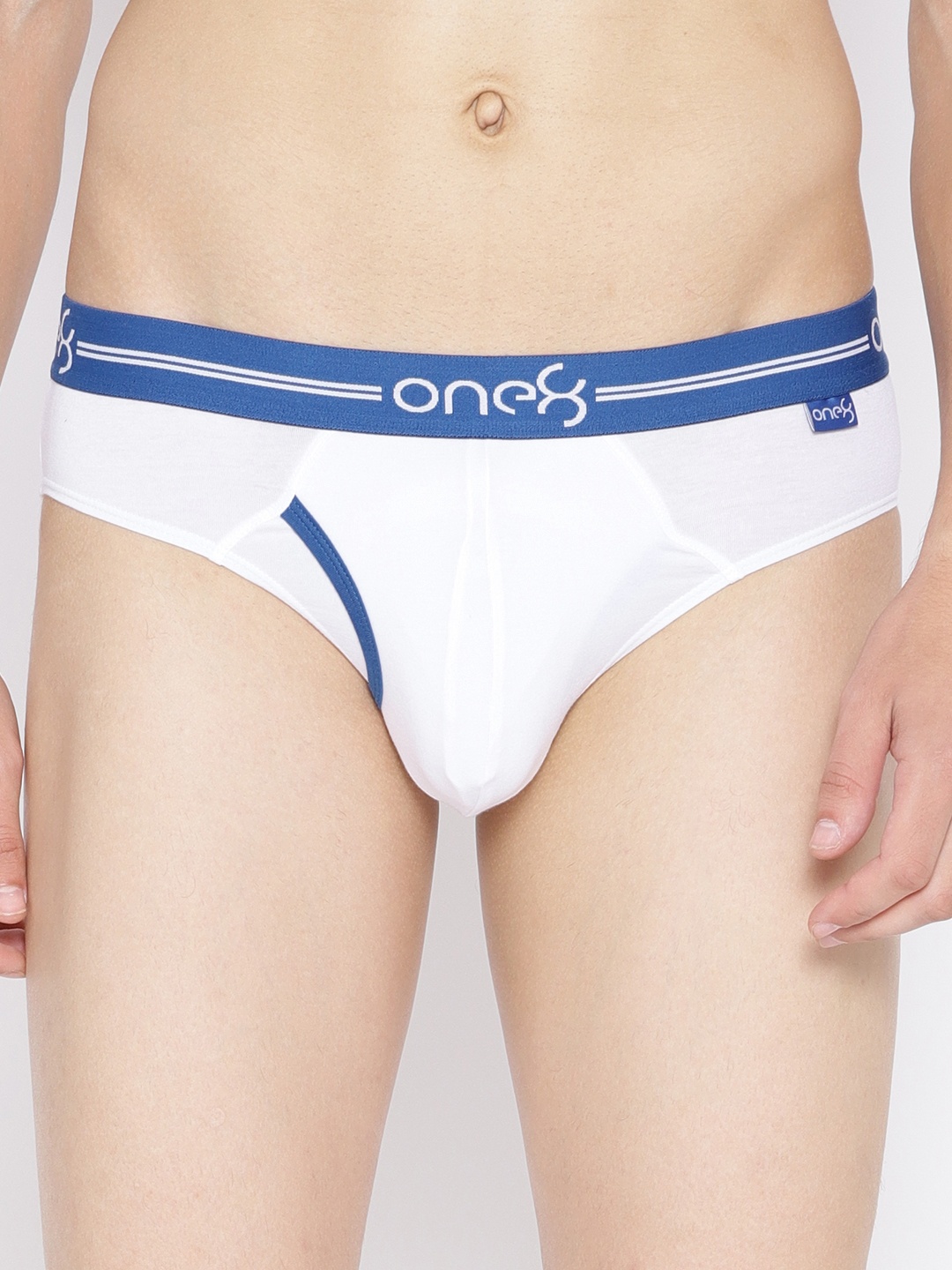 

one8 by Virat Kohli Men White Solid Basic Premium Cotton Stretch Briefs 205